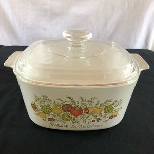 CorningWare 3 Qt Spice of Life Casserole with lid